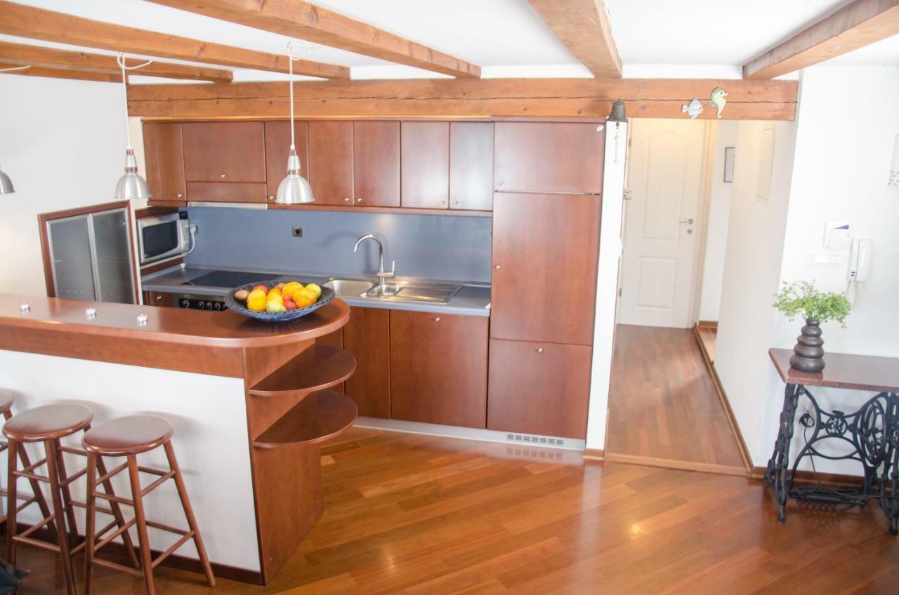 Penthouse Presernovo Nabrezje ไพราน ภายนอก รูปภาพ